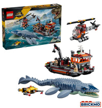 Mosasaurus Dinosaur Boat Attack