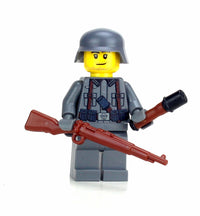 WWII German Kar98 Minifigure