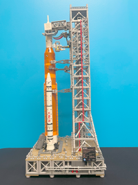 NASA Artemis Space Launch System (Prebuilt)