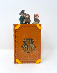 Hogwarts Moment: Transfiguration Class
 (Prebuilt)